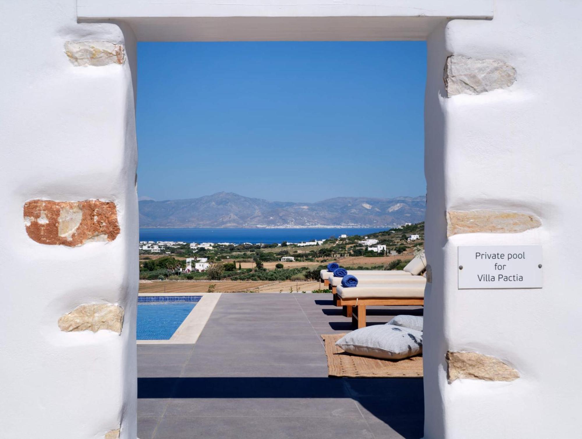 Luxurious Villa Pactia Amazing Pool Isterni  Eksteriør bilde